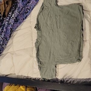 GAP green cropped T-shirt